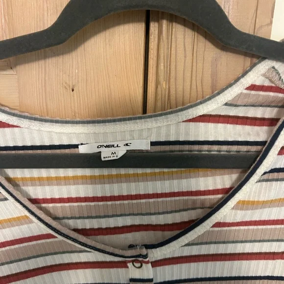 O'Neill White and Brown Cropped Fitted T-Shirt - Picture 3 of 3